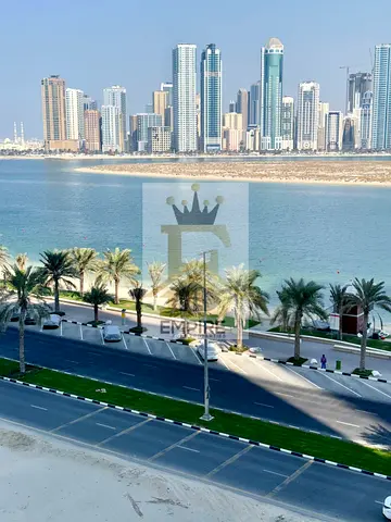 SEA VIEW | PRIME LOCATION | MAIDROOM | WARDROBE | BRIGHT APARTMENT