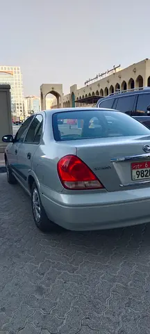 2004 Nissan SUNNY — фото 2