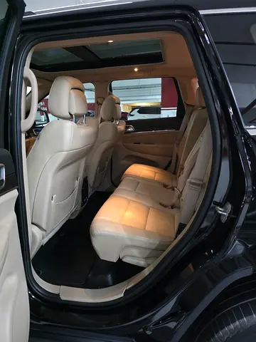 صورة 7 لـ 2019 JEEP GRAND CHEROKEE