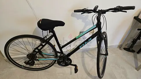 Fuji Absolute 2.3 - original price 1800, light weight, Sun n Sand sports