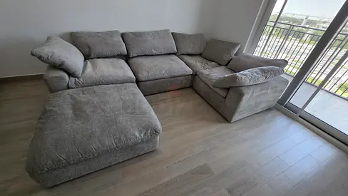 Pan Emirates pianca feather filled without footstool