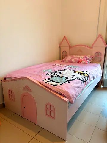 Royal Story Bed