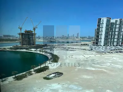 Remarkable 2BD | All Amenities | Waterfront Views
