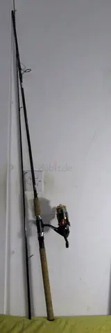 CARBON JIGGING ROD WITH REEL