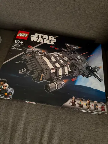 Sealed Brand new LEGO Star Wars Onyx Cinder 75374