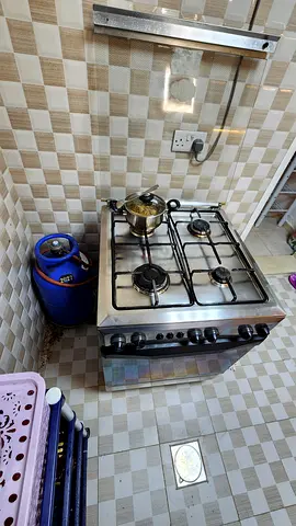 Blue LPG Gas Cylinder with Hose and stove Both item- Good Working Condition