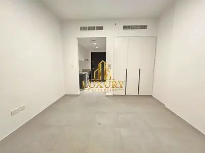 ✨ Modern Studio | AED 32K | 4 Cheques | Riff 6 | Prime Location 🏡