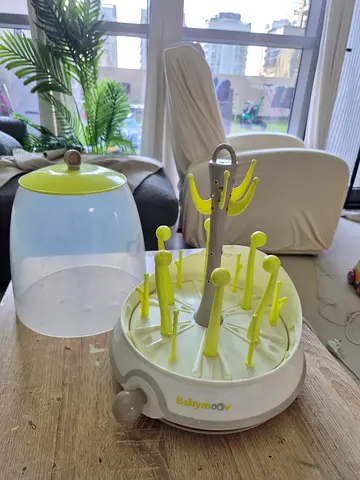 Babymoov bottle and pacifier drying rack with lidded sterilizer/holder - good condition
