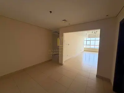 🌊 فرصة لا تُعوّض لعشّاق الإطلالات البحرية!