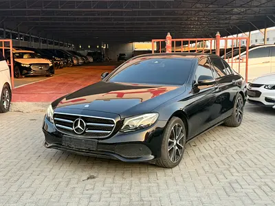 Mercedes-Benz E-Class E 300 4MATIC 2017 Korean Specs