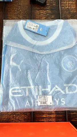 MAN CITY Puma Home shirt – Brand New with Tags, Size L plus other goodies
