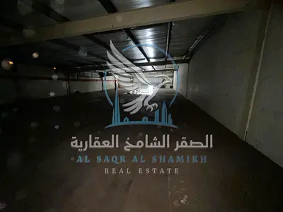 للإيجار السنوي مستودع في الصناعية11 الشارقة فرصة ممتازة مساحة: 90080 قدم مربع