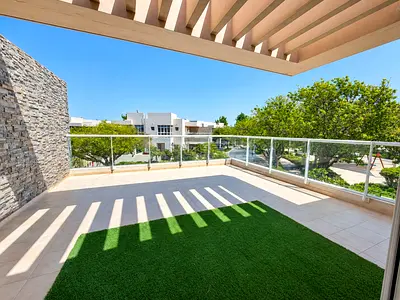 Vacant On Transfer | Upgraded | Corner Plot