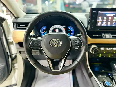 2024 Toyota RAV 4 — фото 9
