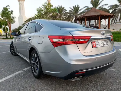 2017 Toyota AVALON — фото 4