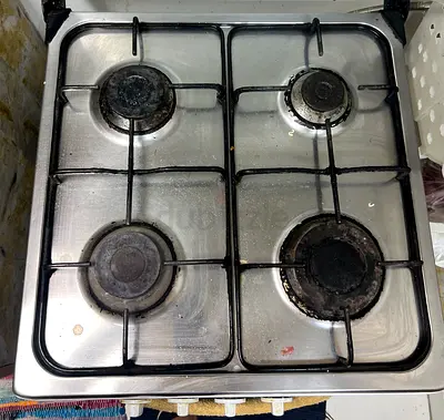 Nikai cooking range, 4 burners, working and good condition, lighter included, killer deal