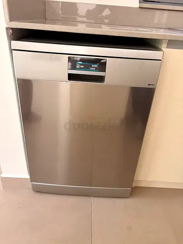 Siemens iq700 dishwasher 3 ranks with wifi  same like new