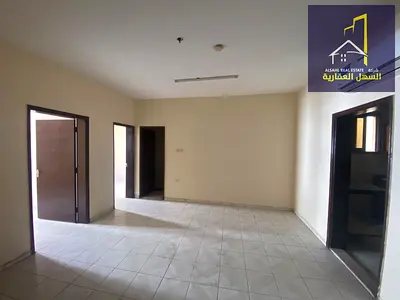 **شقة غرفتين وصالة للإيجار بعقد عزاب في أبو شغارة – موقع حيوي جداً وسط منطقة متكاملة الخدمات وقريبة من المحلات والمطاعم والمواصلات وكافة احتياجات الحي