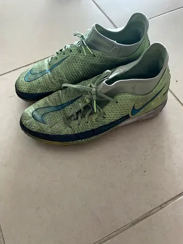 Used Nike Running Shoes - Light Green, Size (42 2/3)