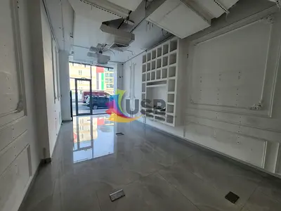 MAIN ROAD SHOP FULLY FITTED W/ CEILING AND FLOORING INSTALLED 115K