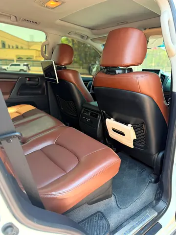 2018 Toyota LAND CRUISER — миниатюра 17