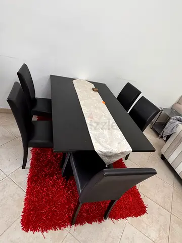 Modern black 6-seater dining table with chairs (set of 6)
