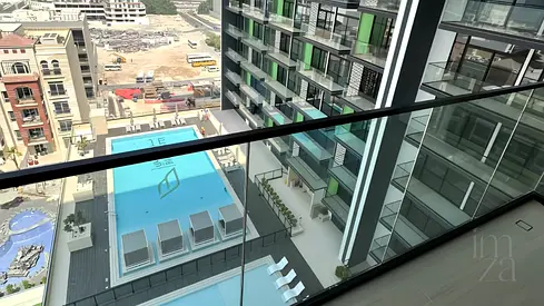 2BR | Huge Balcony | Corner Unit | Community view