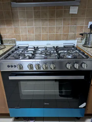 Midea 5 burner gas stove 90x60cm