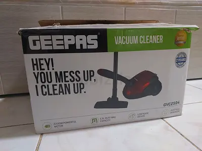Geepas Vacuum Cleaner
