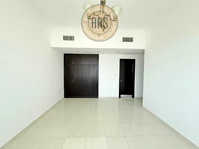 Prime Location•Spacious Layout•Elegant 2bhk Apartment•High Floor•All Amenities