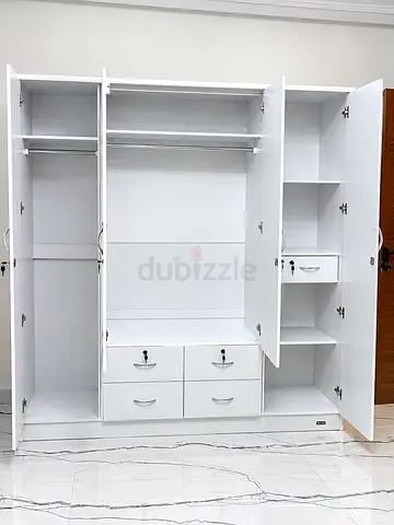 Brand new 4 door cabinet good quality strong cabinet