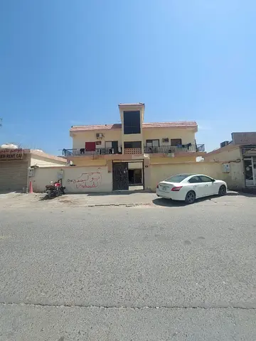 للبيع مبنى سكني استثماري – الراشدية 2 | عجمان