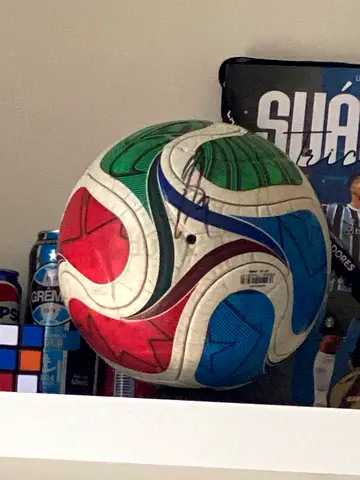 Karim Benzema signed football