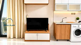 **HIGH FLOOR | WELL MAINTAINED | VACANT SOON | QUIET**
