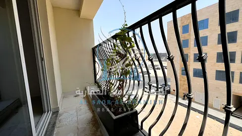 موقع مميز | مساحه واسعه | تصميم عصري | تشطيب ممتاز | اطلاله مميزه | خزائن بالحائط | باركن مغطي | تسهيلاات دفعات | قريبه من الخدمات والمرافق | سعر مميز