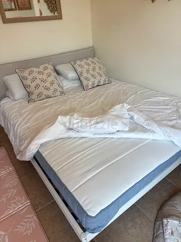 Modern White Bed Frame with Mattress 160x200cm