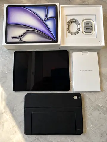 Apple iPad Air 13-inch M3 (2025) – 256GB | 100% Battery Health | Like New