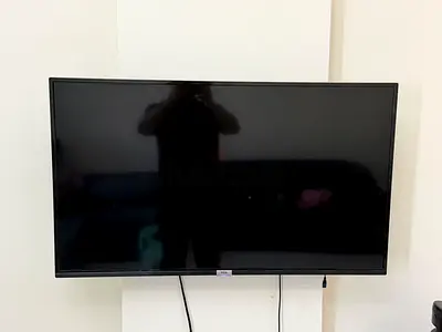 43 inch TCL TV