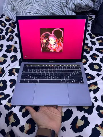 Macbook Pro 14 Inch