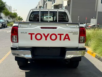 2016 Toyota HILUX — фото 13