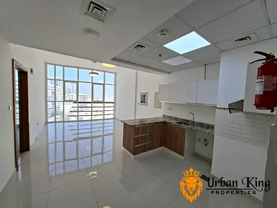 Ac chiller free 1BR Apartment | & Downtown City View | Unfurnished
