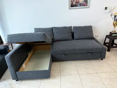 Ikea sofa cumbed brand new never used Size 230/150cm convirtible into queen size bed and have big s