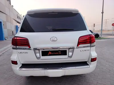 صورة 7 لـ 2013 Lexus LX-SERIES