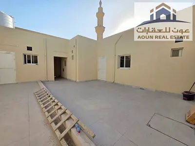 Advertisement Title House for rent in Al Qadisiyah 🏡 3 bedrooms with split AC units, 3 bathrooms, kitchen, small yard, suitable for families, rent 4