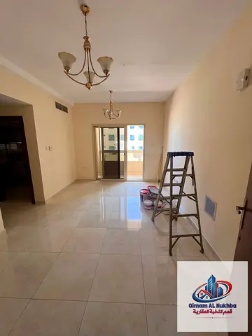 بلكونة باطلالة مفتوحة - باركينج مجانا - 2 حمام - سعر مميز - تسهيلات بالدفع