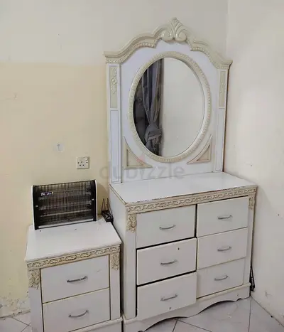White Vintage Dressing Table with Mirror and Matching Nightstand - Set of 2