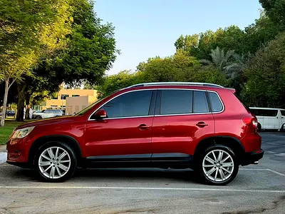 2010 Volkswagen TIGUAN — фото 4