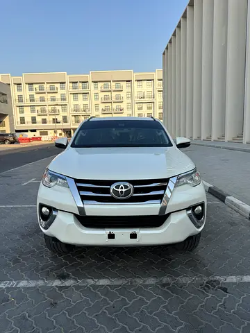 2019 Toyota FORTUNER 缩略图 3