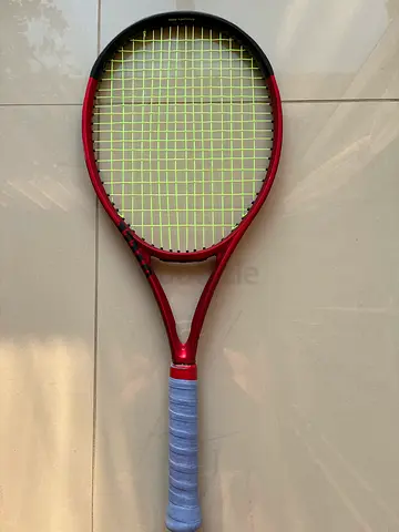Wilson Clash 100 V2 Tennis Racquet