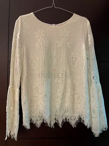 White lace long-sleeve women's top - size M